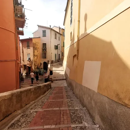 Vieille De Menton