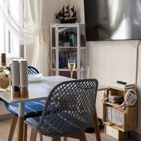 Vieille De Apartment